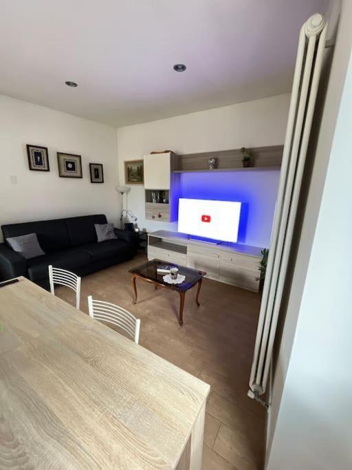 Como 100Mq 5 Mins To Center + Free Park And View Exterior foto